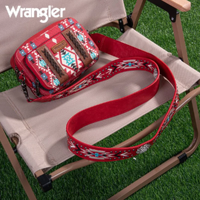 Fashion-forward women's bags with geometric patterns and fun design for bold fashion choices-Wrangler Womens Green Crossbody Aztec Bag - WG2207-3003-RD