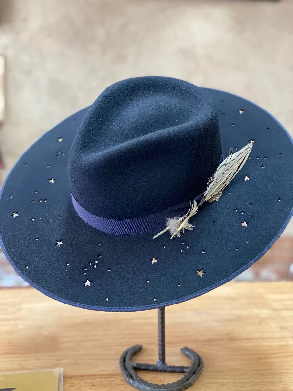 Minimalist cap with small stitched emblem -Stetson Night Sky S Flat Brim Hat