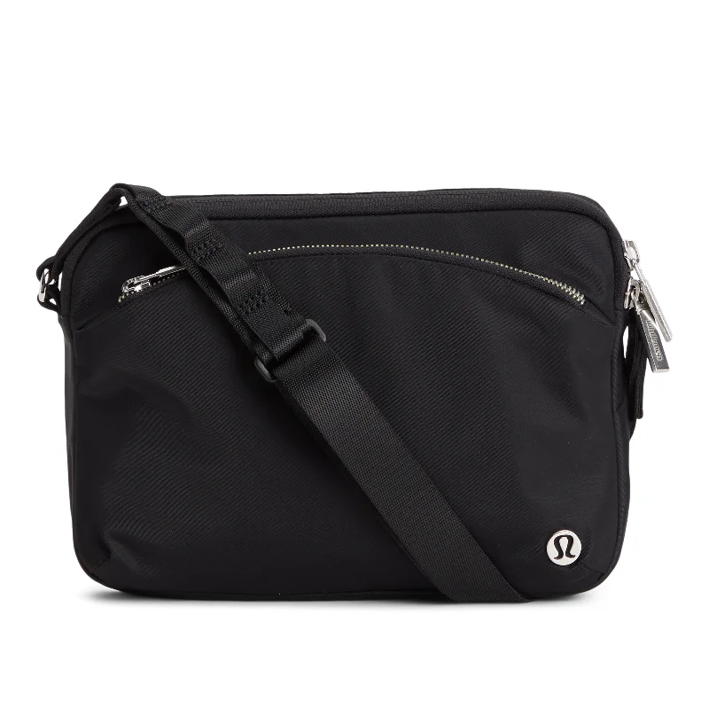 Women's bags with subtle branding and premium material for refined, understated elegance-City Adventurer Crossbody Bag 2.5L - Resale