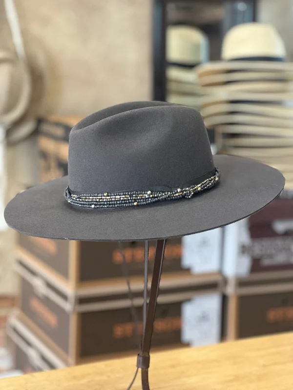 Minimalist cap with small stitched emblem -Stetson Kambra Felt Hat